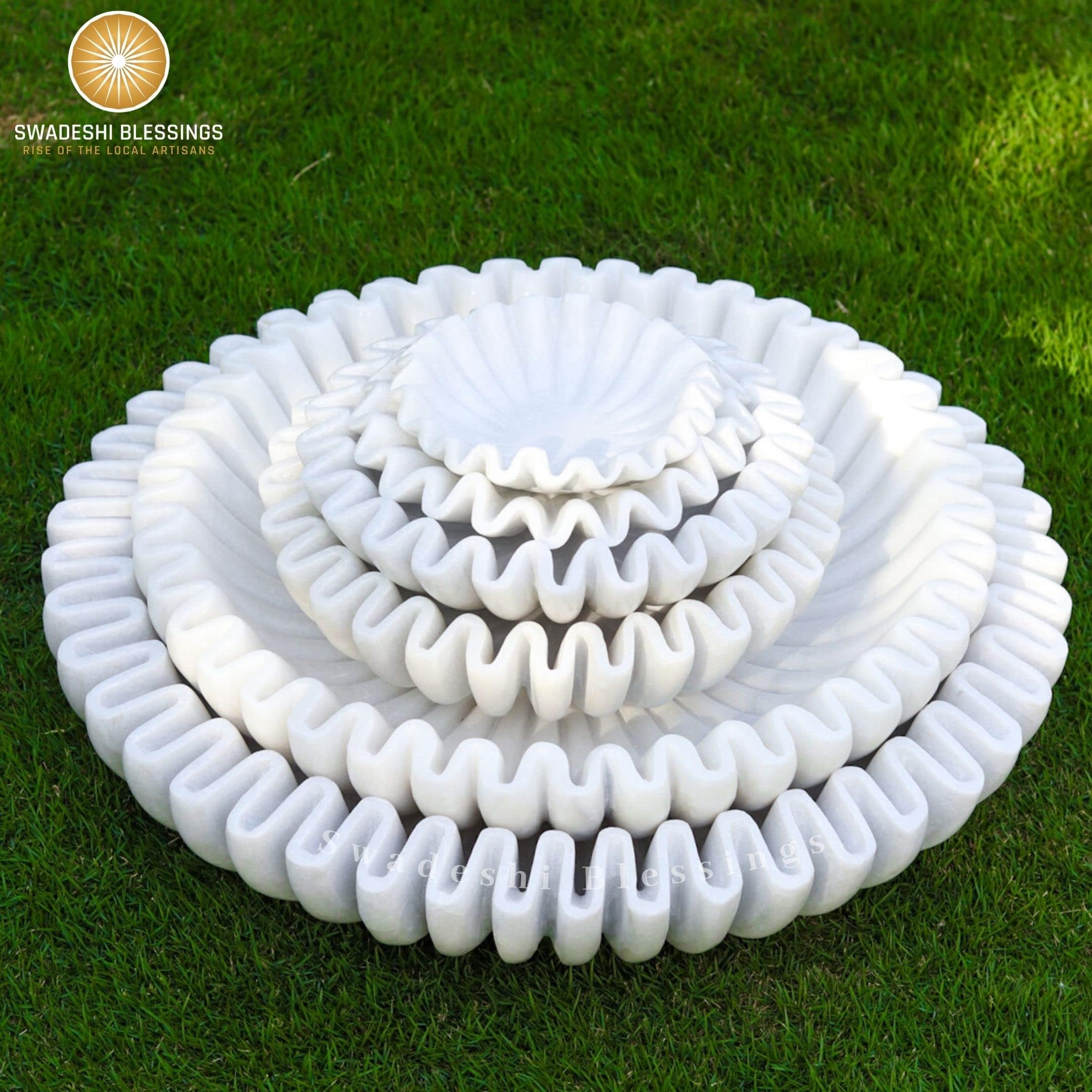SWADESHI BLESSINGS comparaison taille main illustrant échelle 6 pouces