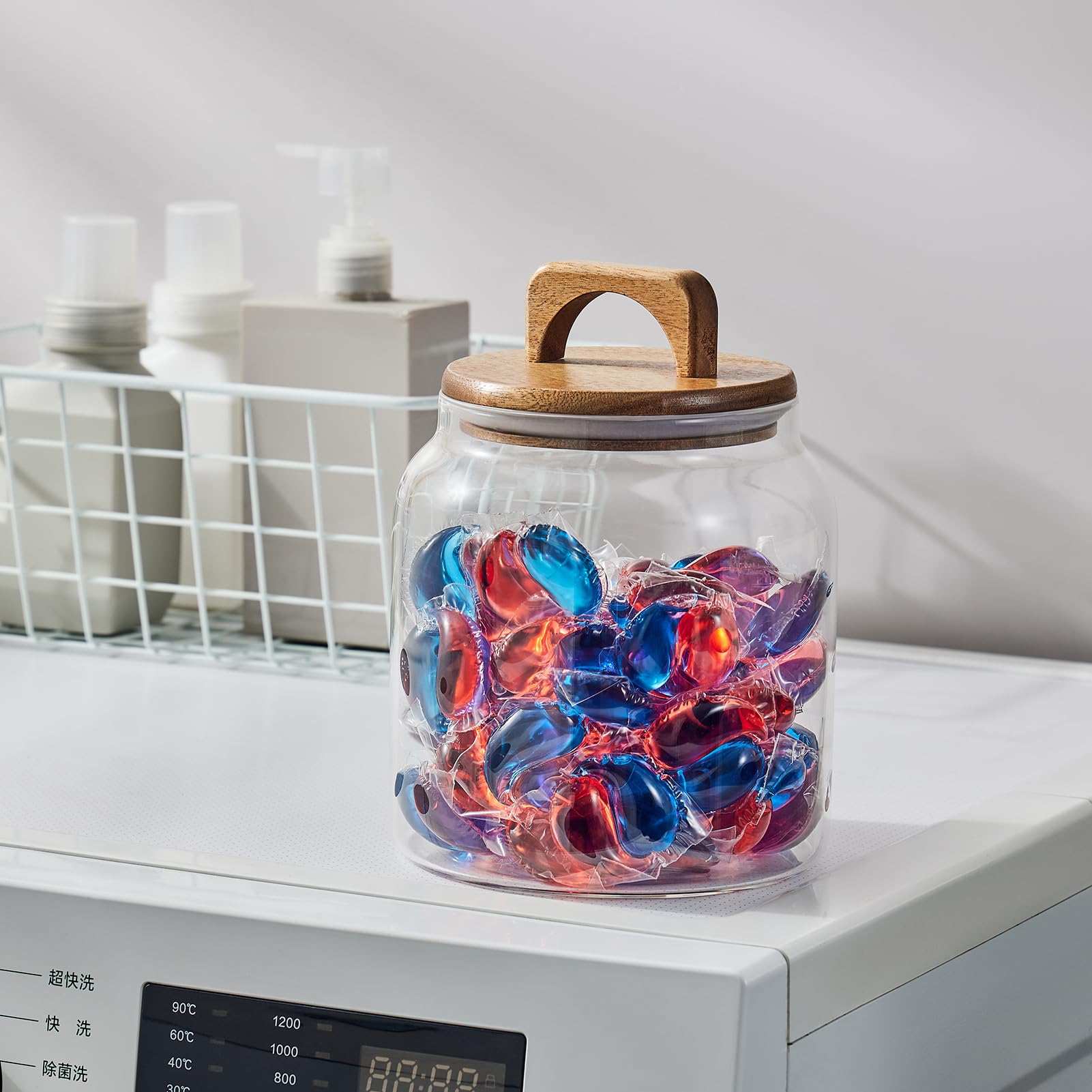 Sweejar Home bocal en situation dans buanderie montrant rangement organisé