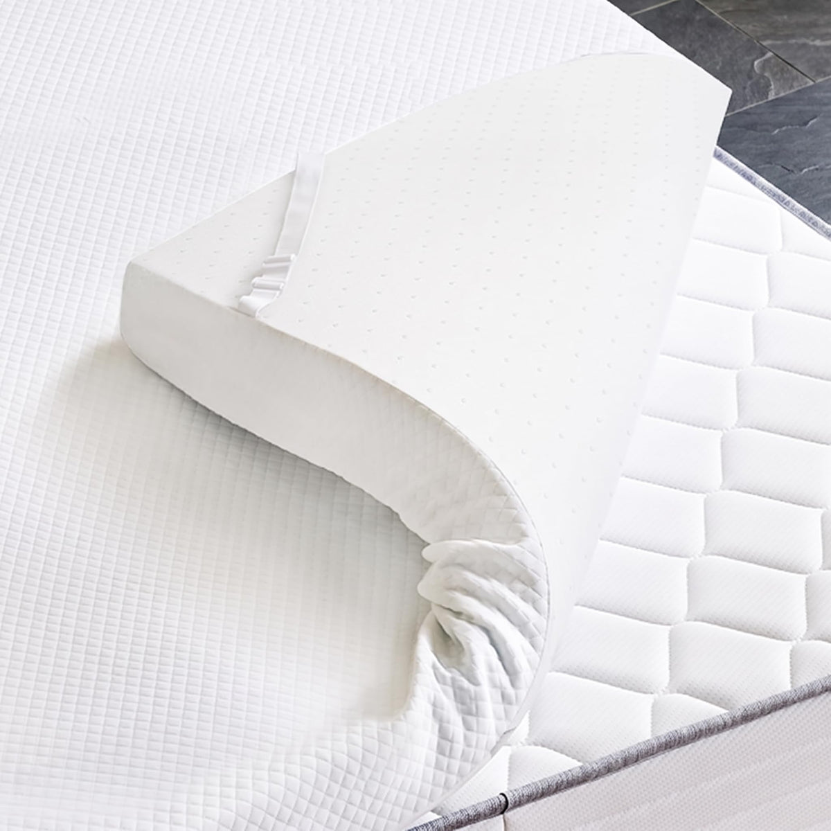 Sweetcrispy vue avant du surmatelas montrant maintien et confort