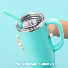 Swig Life intérieur avec glaçons démontrant isolation et fraîcheur prolongée