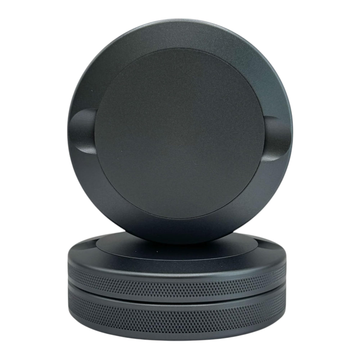 Syn Tin 3.0 face avant en gunmetal montrant design compact et finition résistante