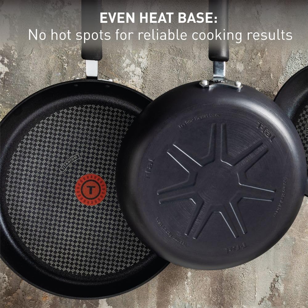 Poêle T-Fal posée dans un four à 400°F, indique compatibilité four pour finition de plats