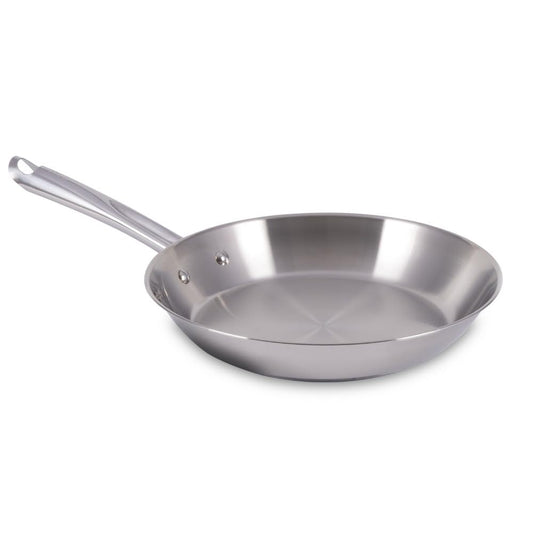 T-Fal poêle face avant montrant design durable et poignée sécurisée