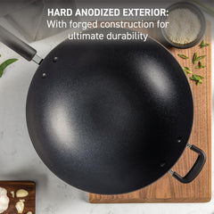 T-Fal wok profil base plate montrant répartition thermique et anti-déformation