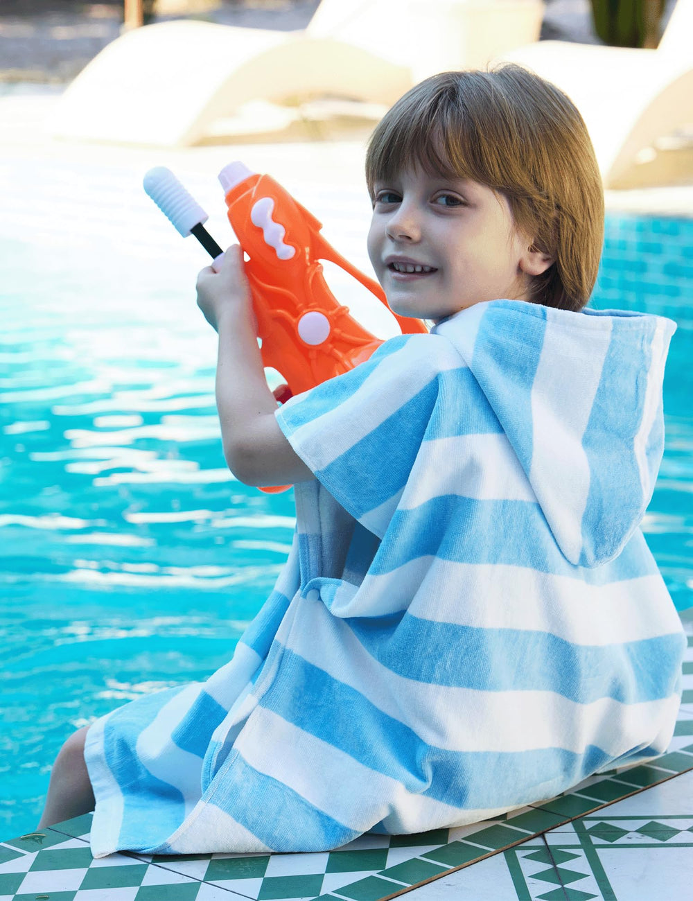 TBEZY poncho gros plan capuche avec doublure douce protégeant la tête de l'enfant