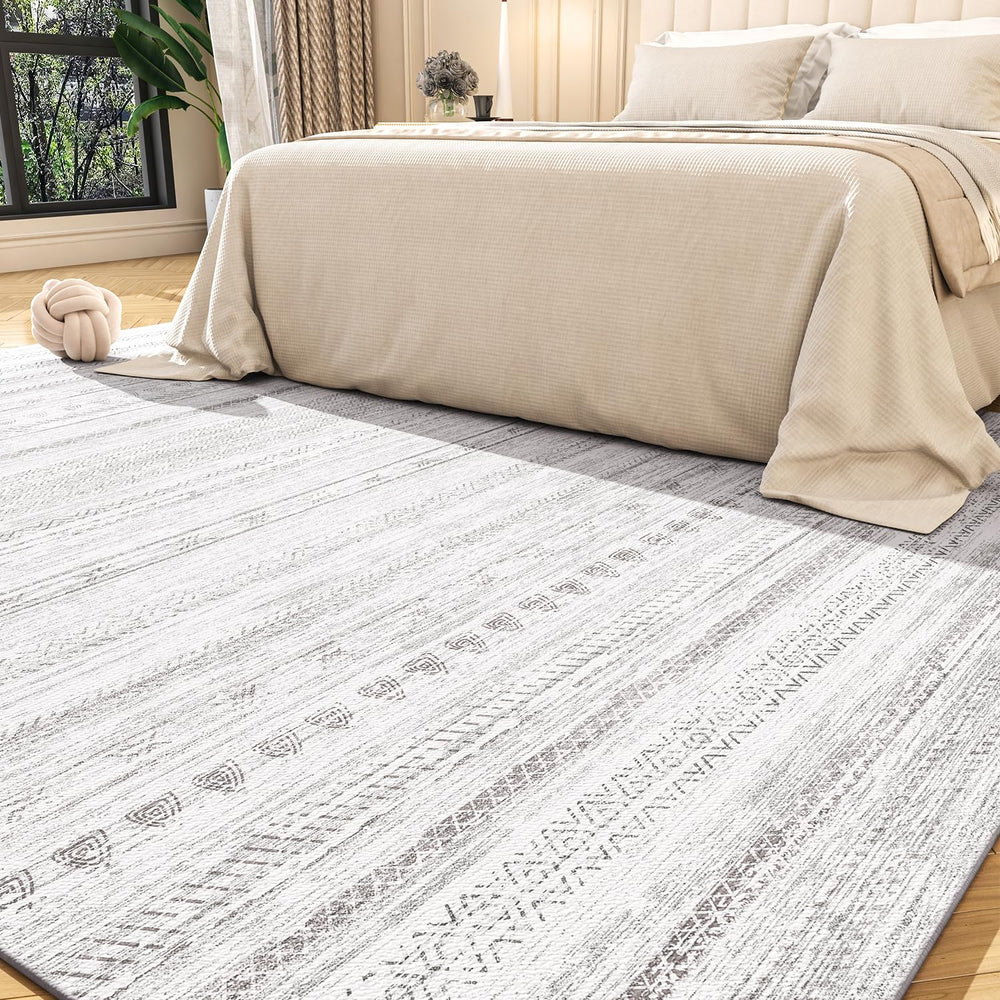 tchdio face avant du tapis montrant motif bohème gris et crème, apporte style