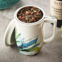 Tea Forte infuseur en acier inoxydable gros plan montrant maillage fin et extraction propre