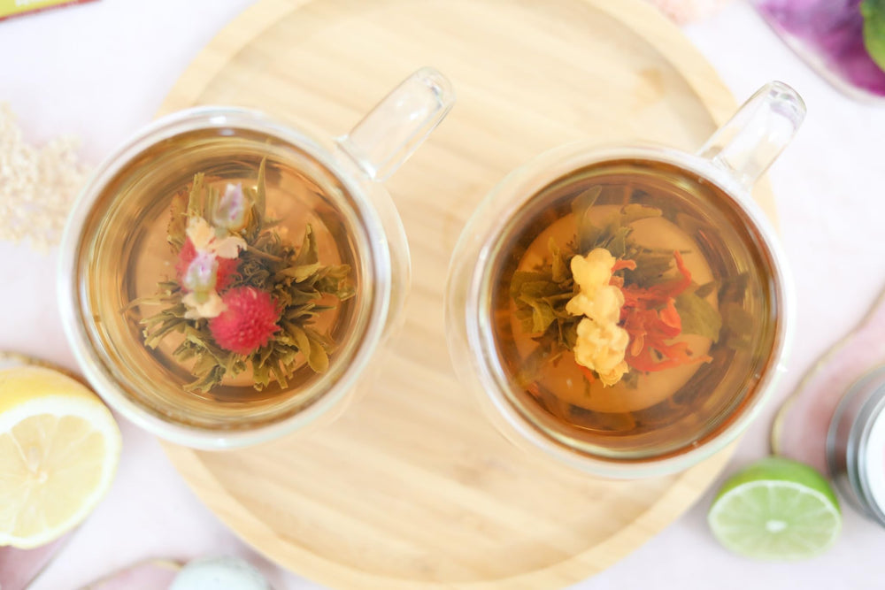 mug Teabloom en usage matinal avec café gardant la chaleur plus longtemps
