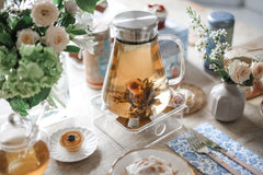 Teabloom en usage servie au salon facilitant le service convivial