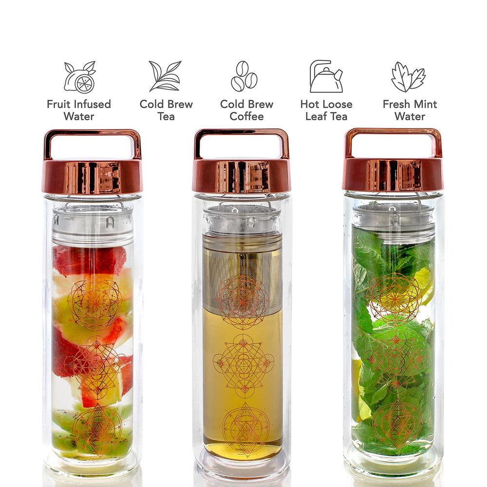 Teabloom The Wayfarer gros plan du panier‑infuseur en acier inoxydable, infusion précise