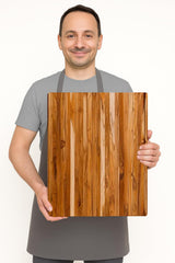 Teakhaus planche angle montrant épaisseur 1,5 pouce et stabilité pour couper