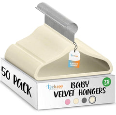 TechZoo pack devant emballage montrant 50 cintres et gain de place