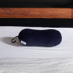 Tempur-Pedic gros plan de la mousse TEMPUR montrant l'élasticité et soutien durable