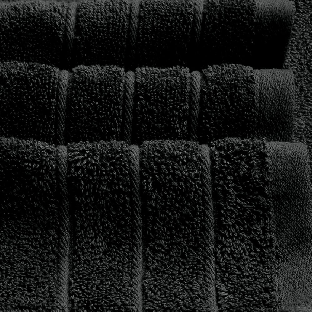 Tens Towels posé dans une salle de bain stylée démontrant usage quotidien et élégance