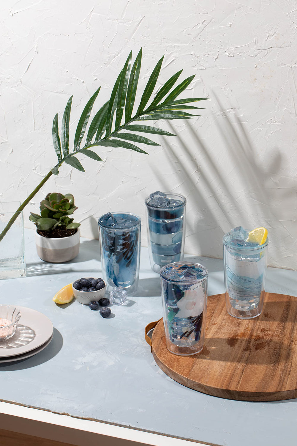 Gros plan matière Tritan Tervis illustrant résistance sans goût ni odeur