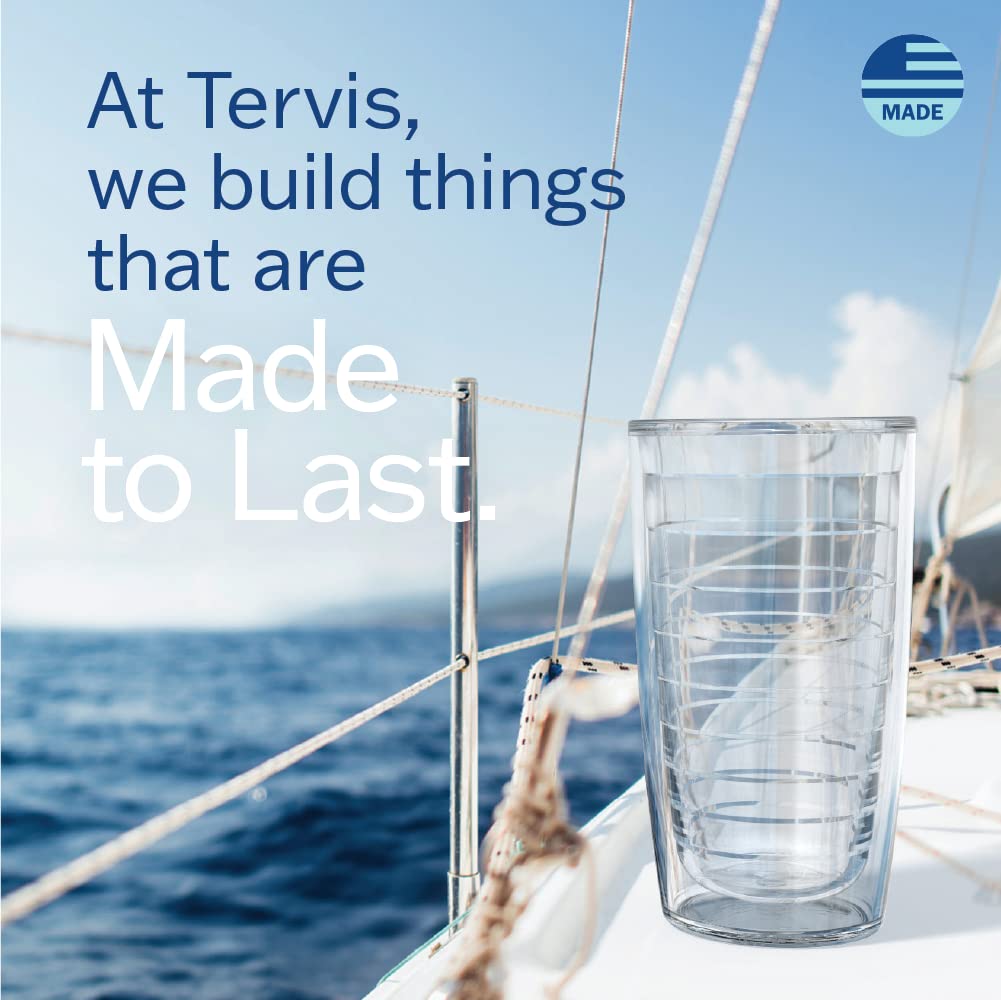 Tervis 16oz en prise dans un porte‑gobelets de voiture, maintien sûr