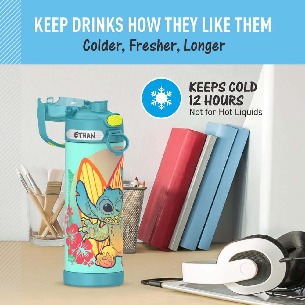 Enfant utilisant la THERMOS FUNtainer Stitch à l'école, hydratation pratique toute la journée