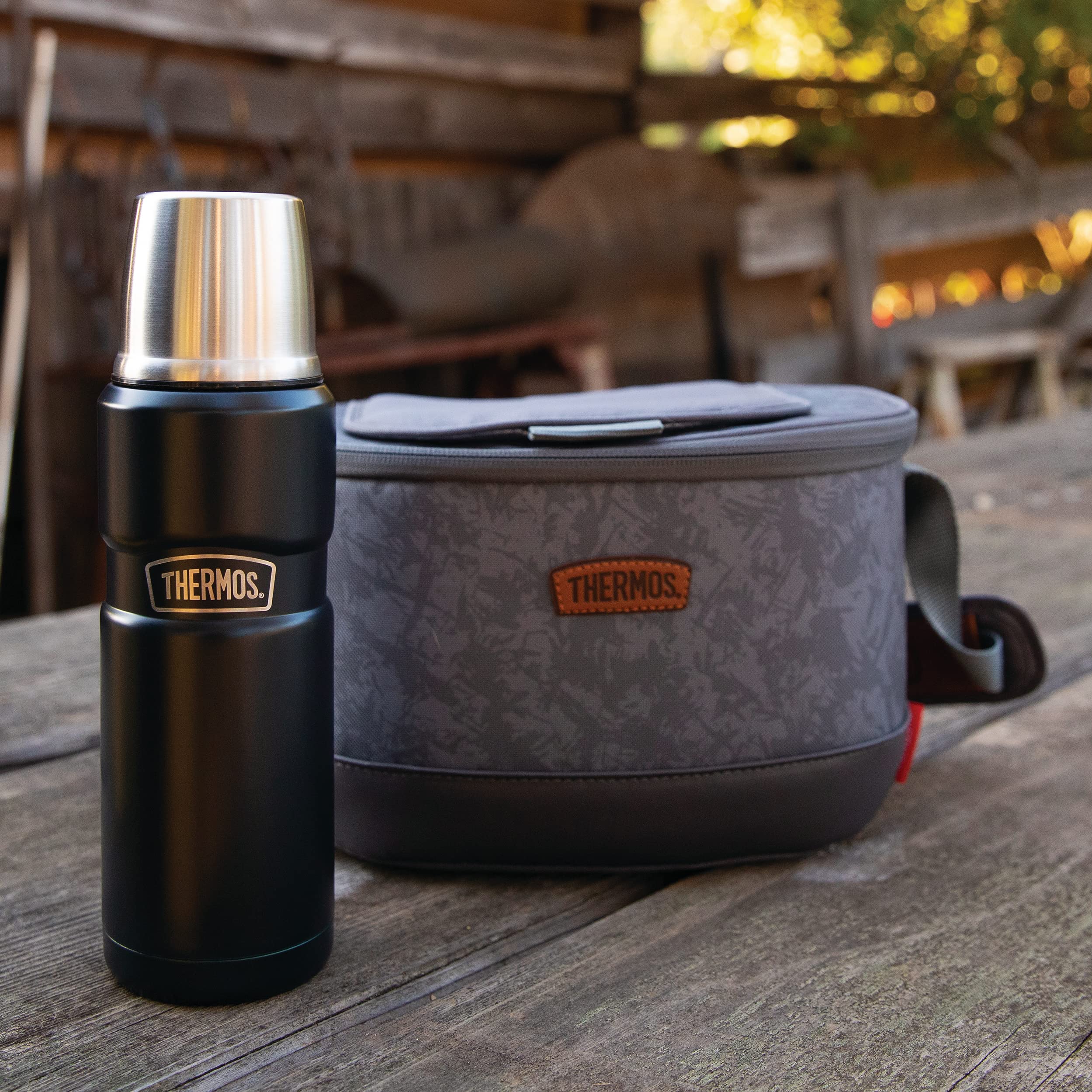 THERMOS coupe transversale inox montrant isolation sous vide
