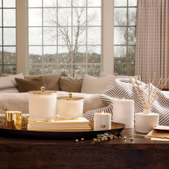 Thymes Frasier Fir détail de la base dorée apportant élégance décorative