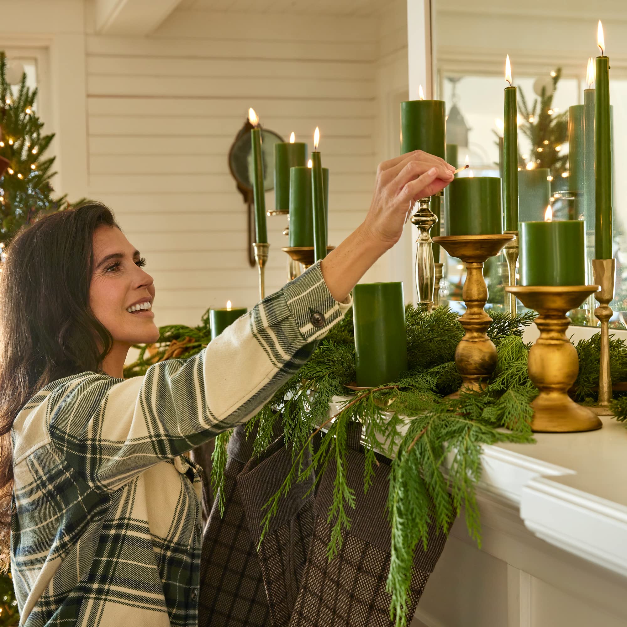 Thymes Frasier Fir étiquette visible, marque et parfum identifiables