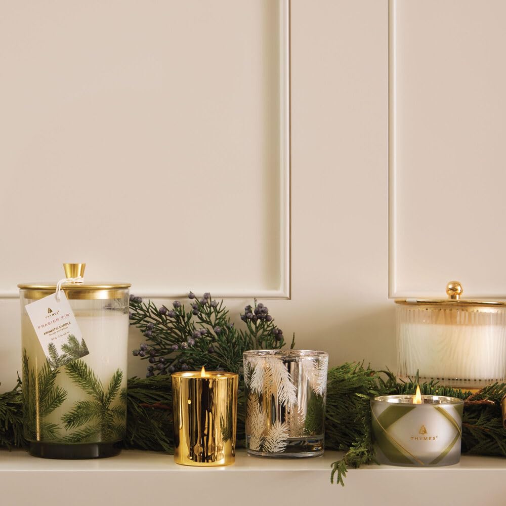 Thymes Frasier Fir mise en scène de Noël créant atmosphère festive