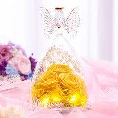 Tiaronics gros plan sur la rose jaune préservée montrant texture et couleur durable