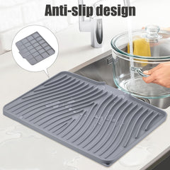 TIKNIK gros plan sur la texture à bosses du tapis, ventilation et séchage accélérés