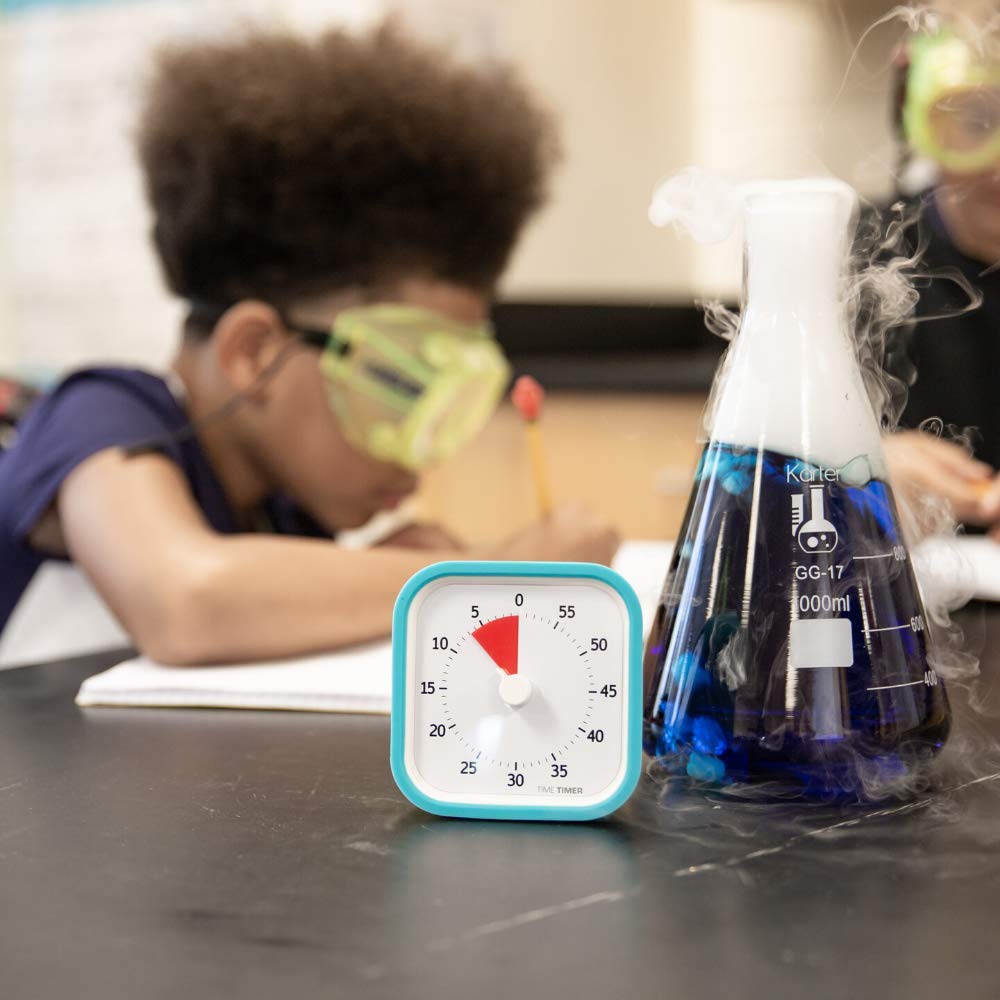 TIME TIMER utilisé pendant une séance d'étude favorisant concentration et autonomie