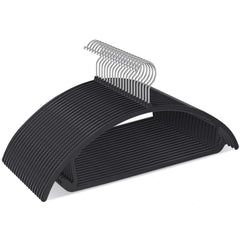 TIMMY face du lot de 50 cintres noirs montrant l'emballage pratique