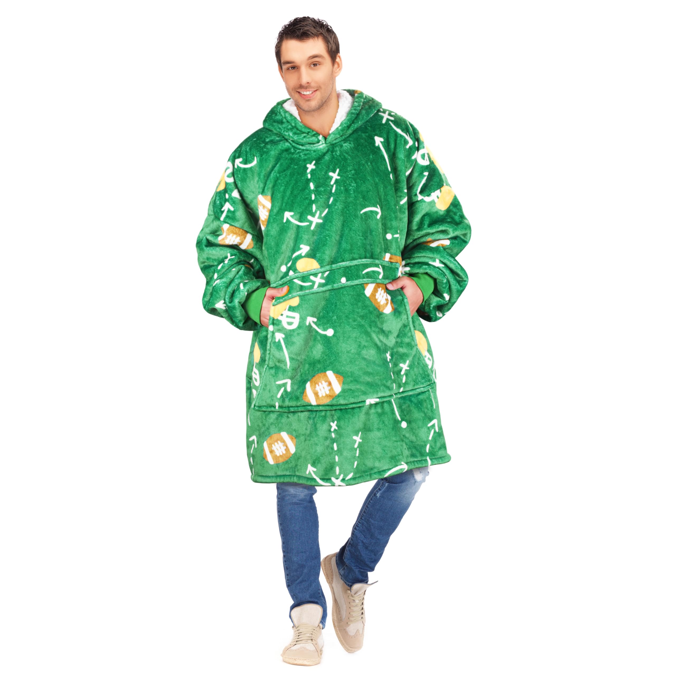 Tirrinia hoodie vue devant montrant coupe surdimensionnée et confort