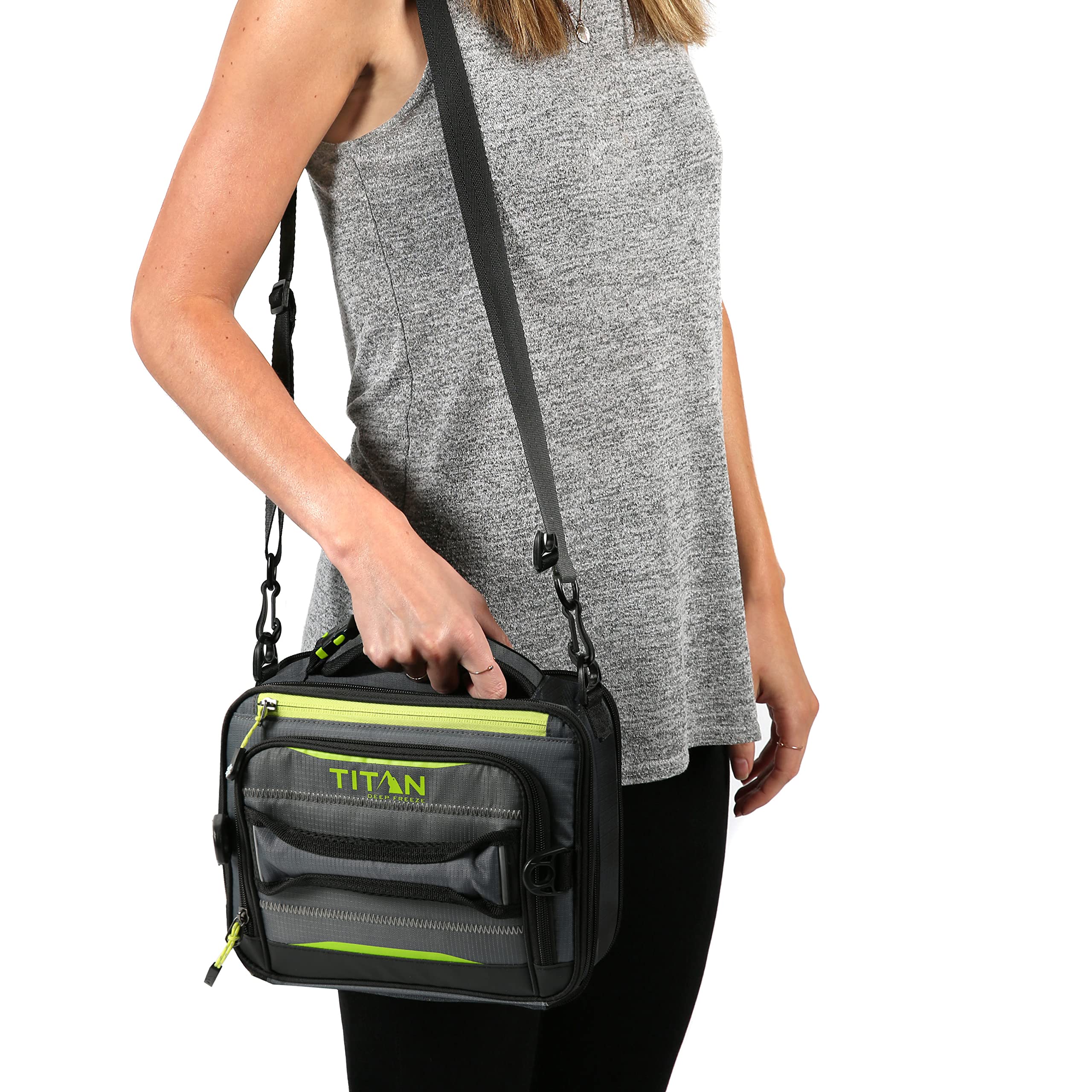 Titan by Arctic Zone clip Swing attaché à un sac pour transport mains libres