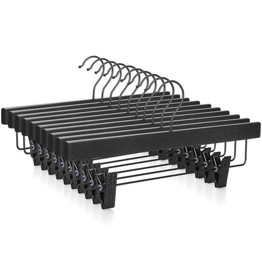 TOPIA HANGER face du lot de 10 cintres noirs montrant présentation soignée et gain de place