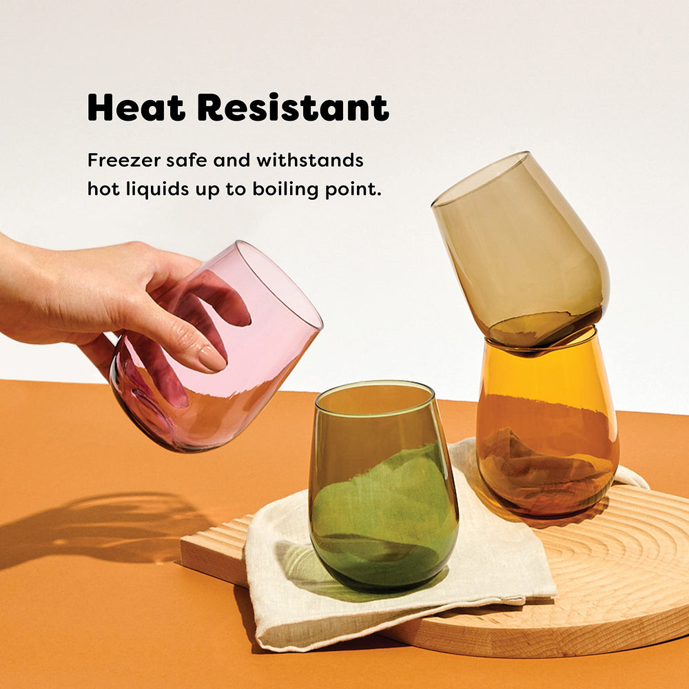 TOSSWARE verre en usage sur terrasse illustrant réutilisabilité