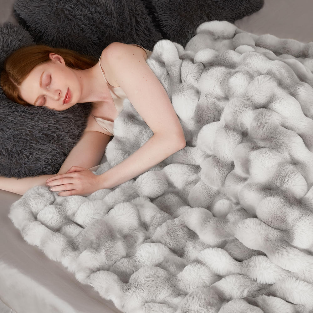 Touchat détail bords et coutures garantissant durabilité et tenue