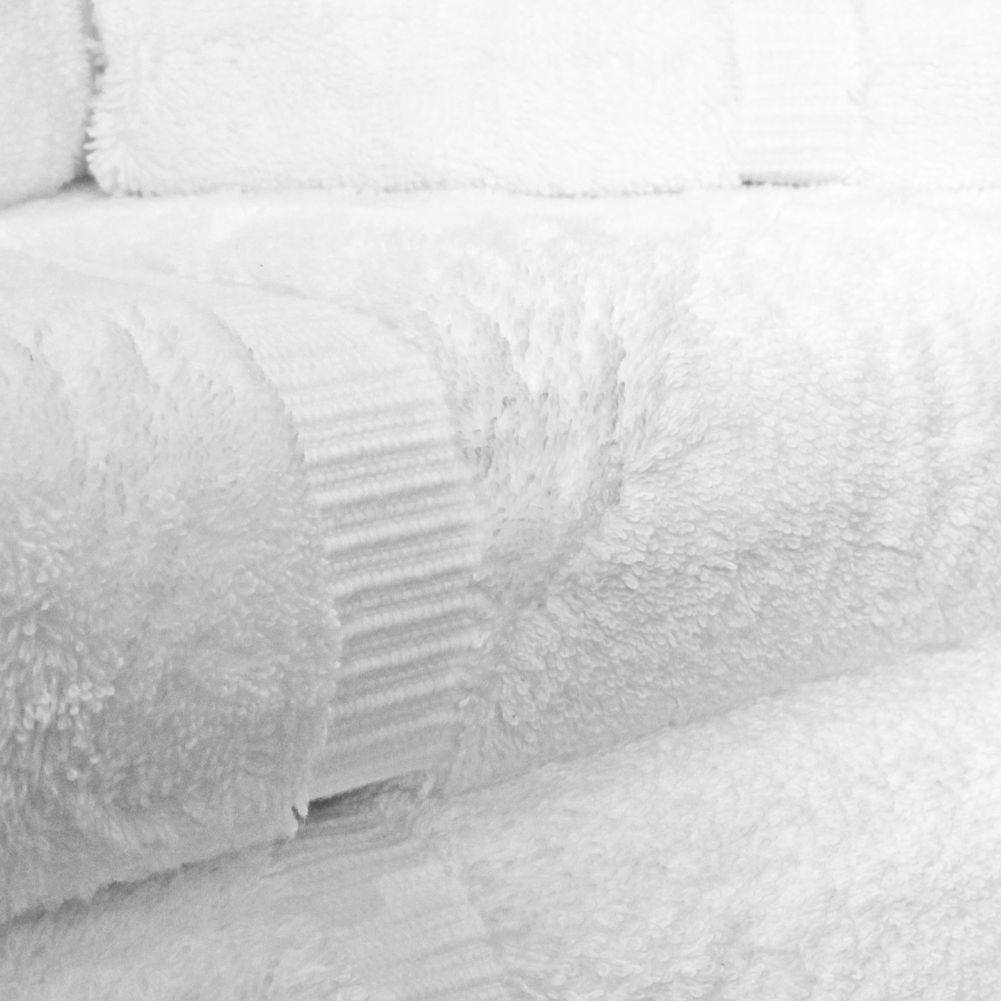 Towel Bazaar gros plan fibres illustrant résistance et douceur accrues