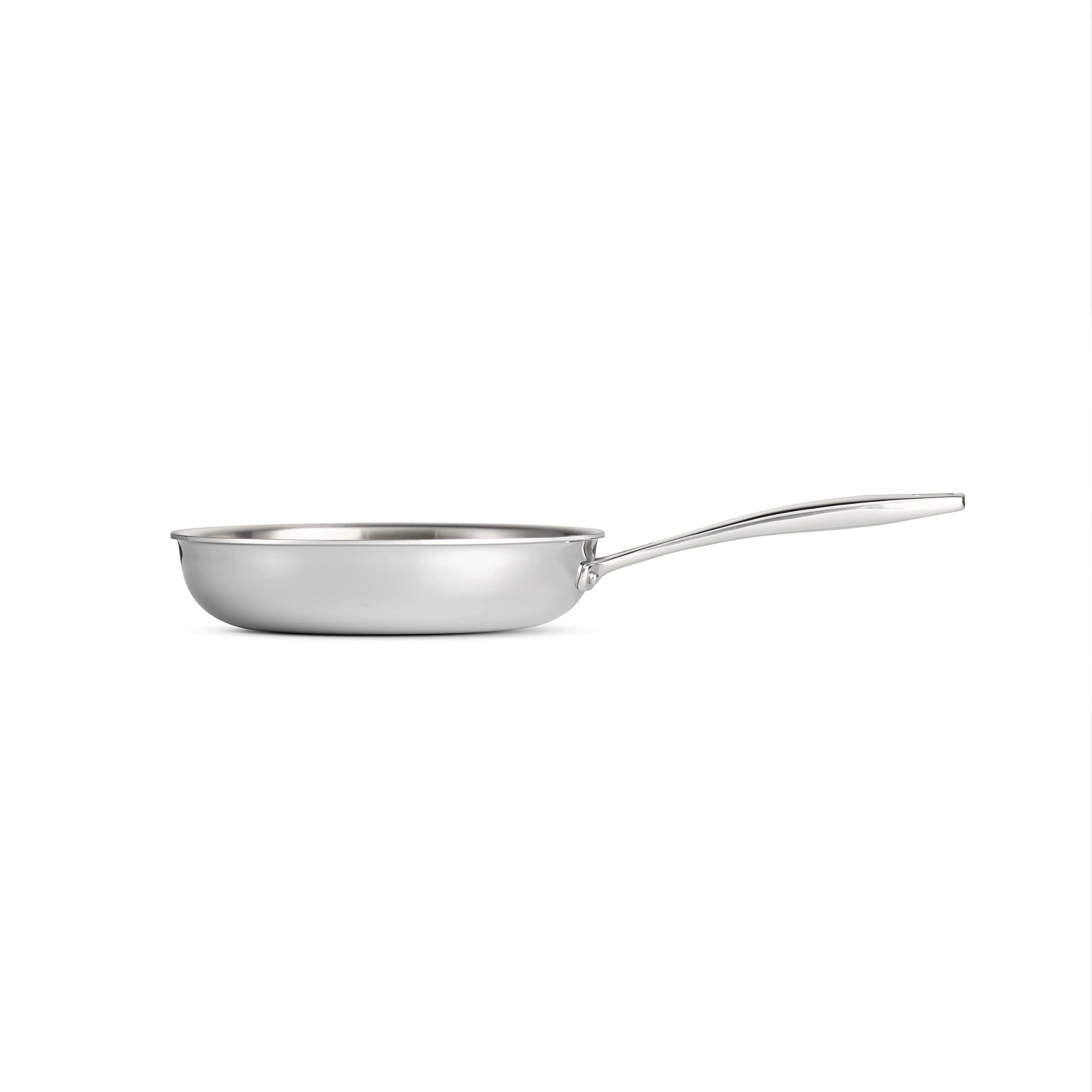 Tramontina gros plan surface inox illustrant diffusion de chaleur uniforme