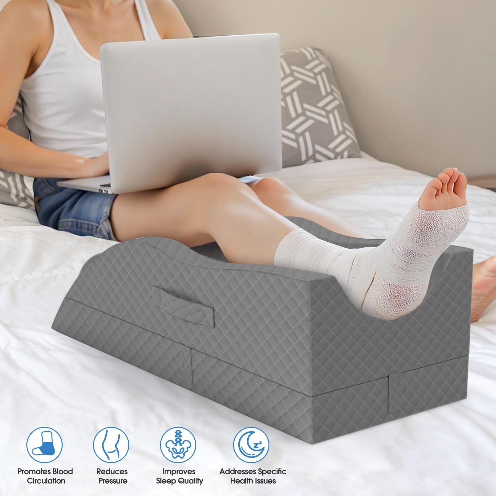TranquilRelax coussin installé sur lit aide à reposer les jambes après chirurgie