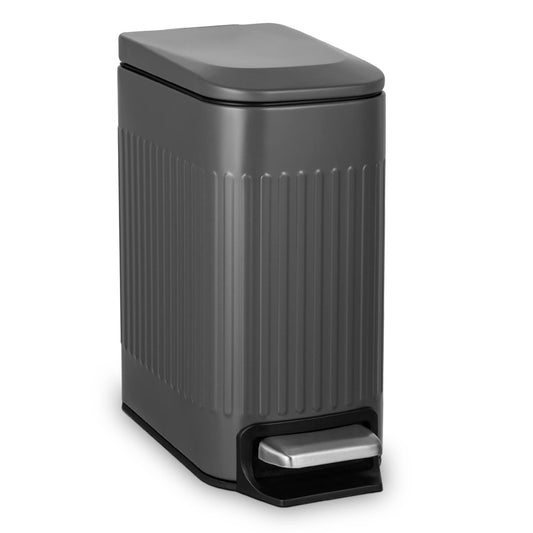 TrashAid face avant gris élégant, apporte rangement compact et finition soignée