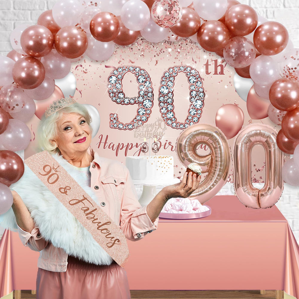 Trgowaul nappe rose gold habille la table et souligne l'esthétique