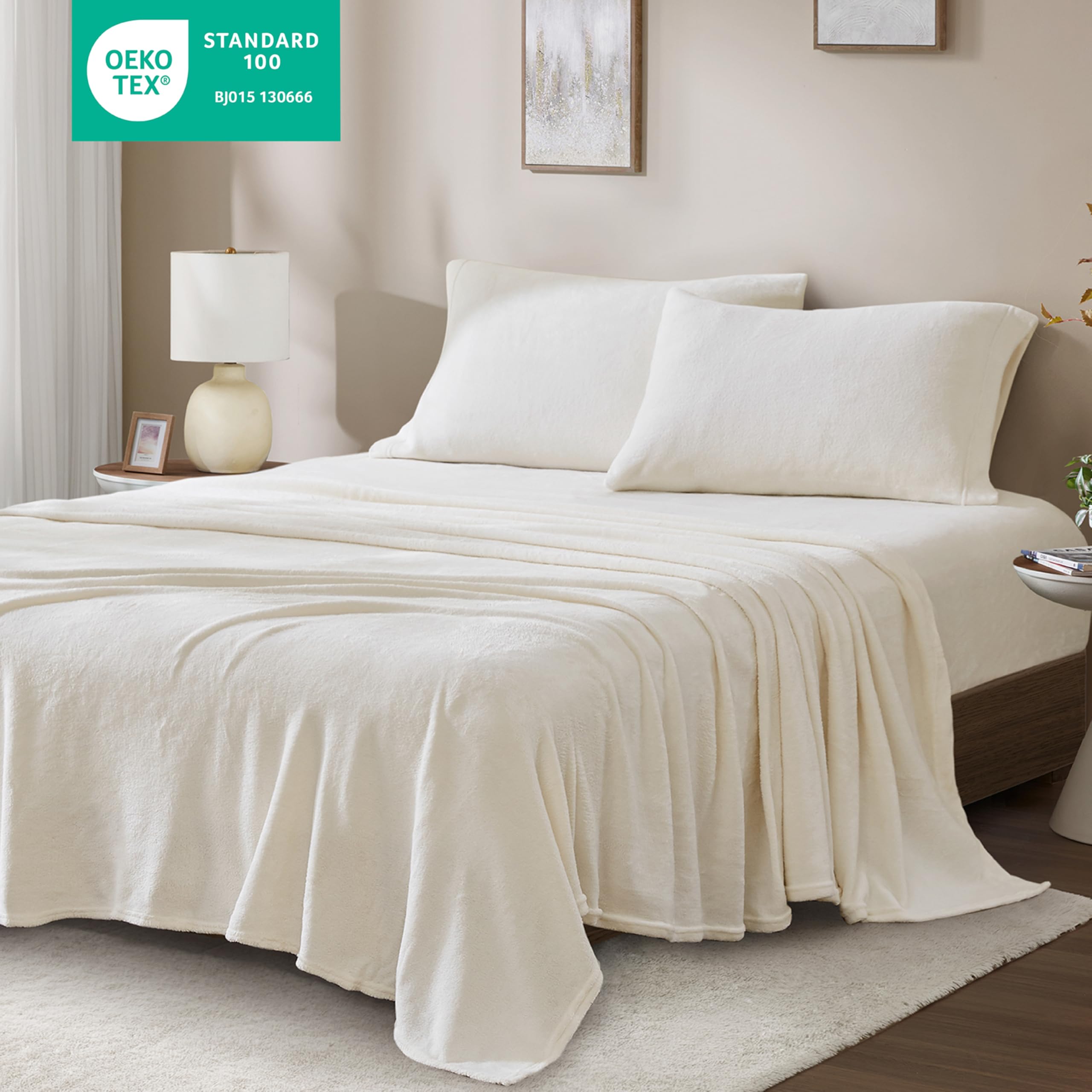 True North gros plan microplush montrant texture douce et chaleur