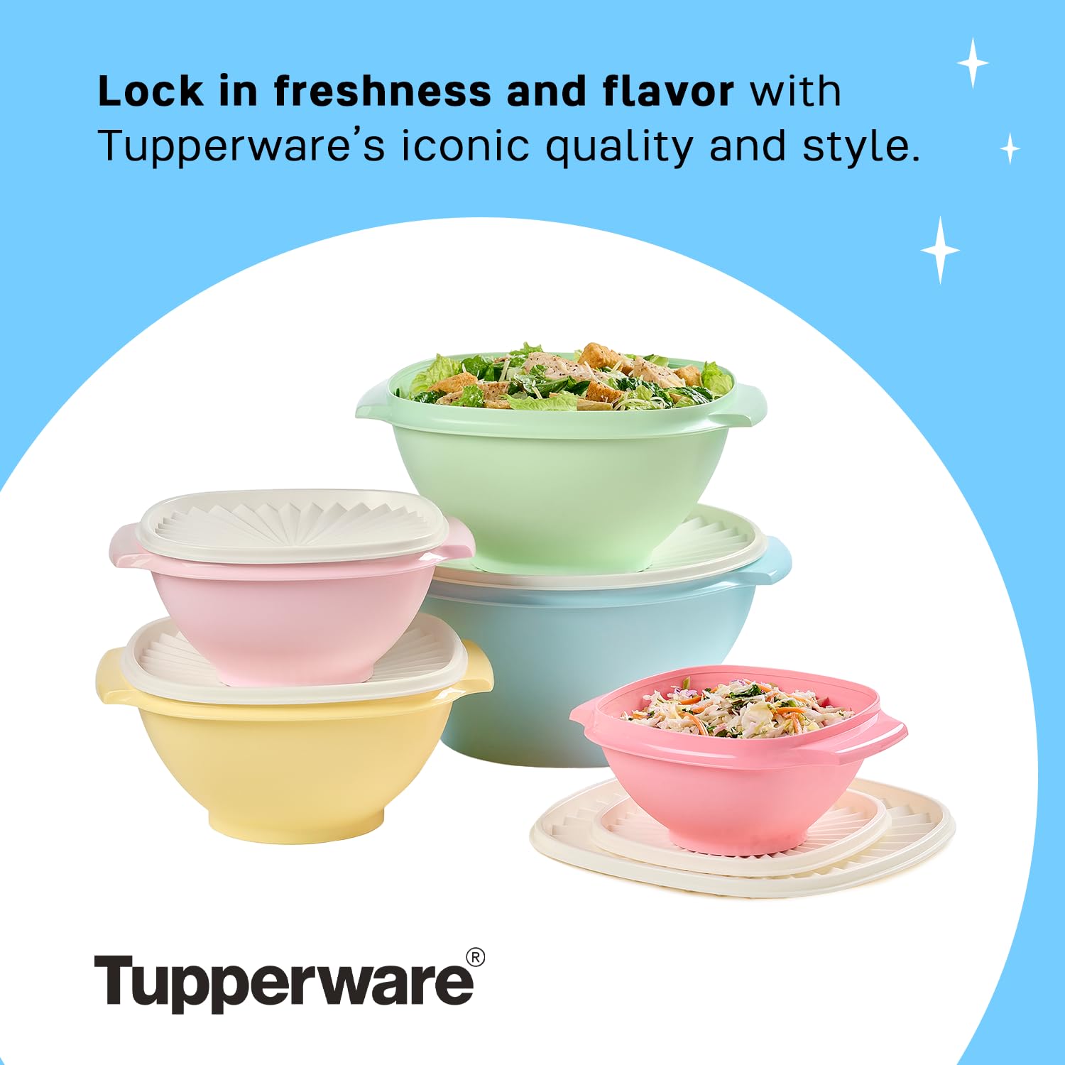 Tupperware en usage lors d’un repas aidant à transporter et conserver aliments