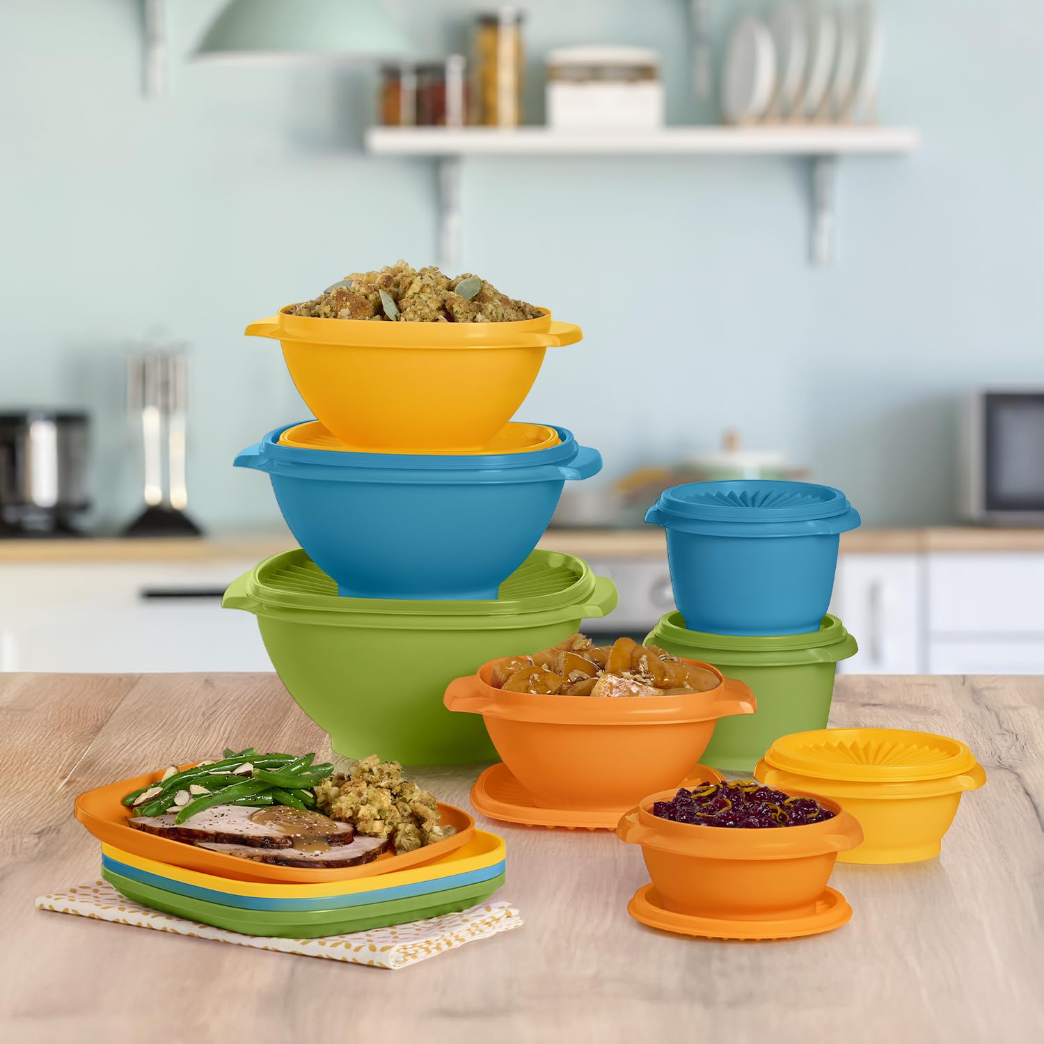 Tupperware set Heritage utilisé lors d’un pique-nique illustrant transport sûr et réutilisable