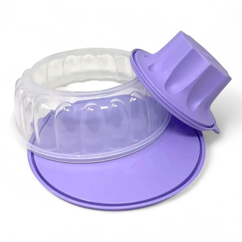 Tupperware détail du centre amovible en gros plan facilitant le démoulage propre