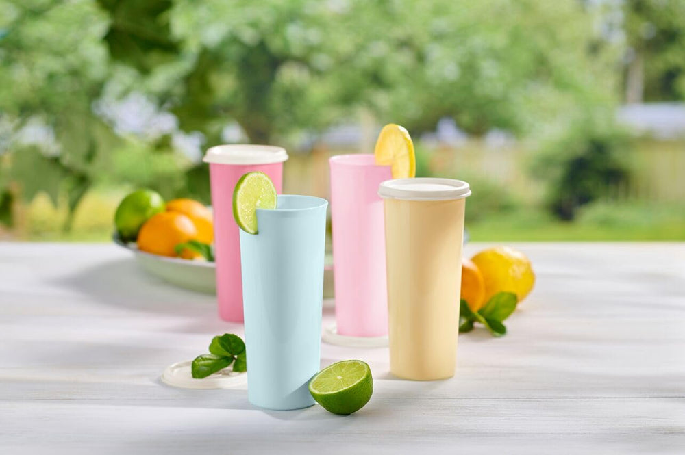 Tupperware ensemble en pique‑nique extérieur, idéal pour événements en plein air