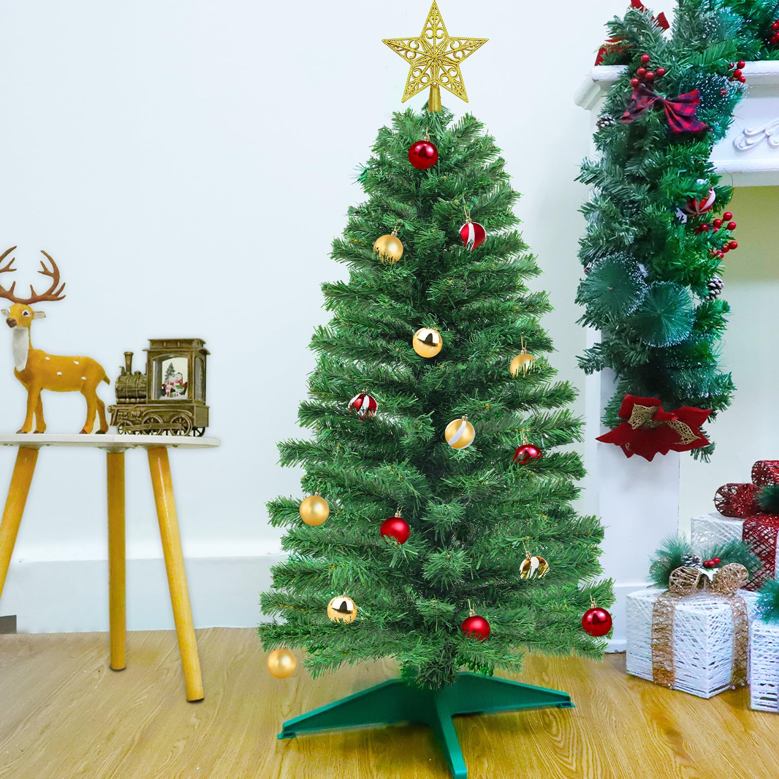 TURNMEON sapin posé dans salon crée atmosphère festive accueillante