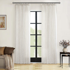 TWODRAPES panneau frontal posé sur porte-fenêtre apportant élégance