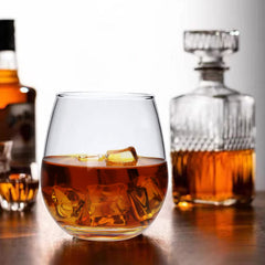 Ufrount verre tenu en main illustrant prise stable et ergonomie
