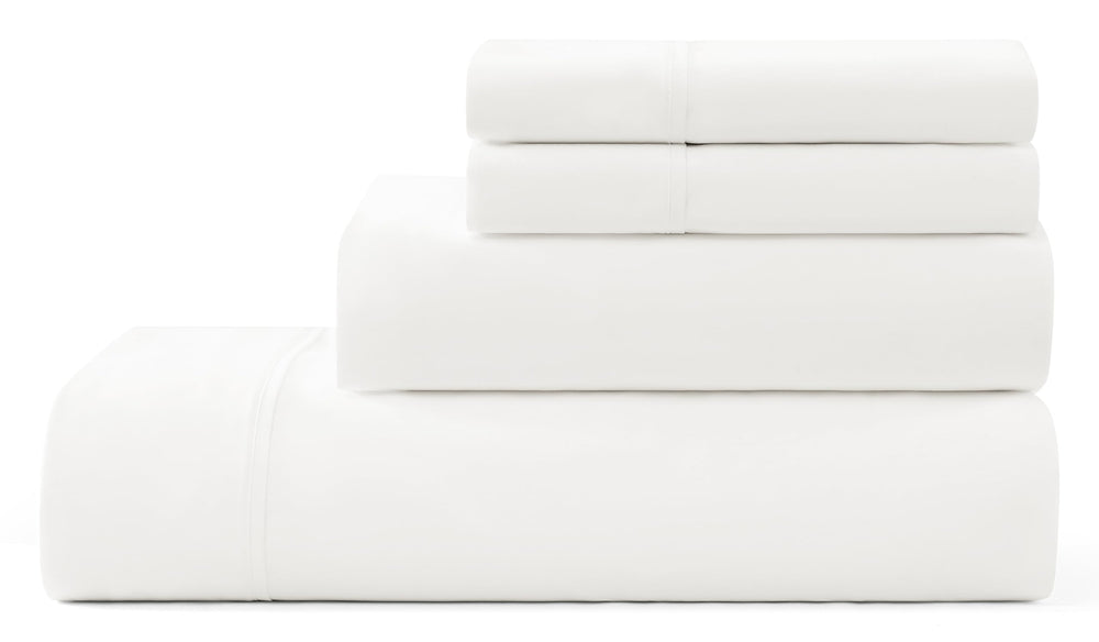 UGG vue avant de la parure Hedi King en blanc, look élégant et apaisant