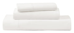 UGG Hedi ensemble devant montrant finition soyeuse et couleur blanche