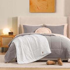Détail matelassage UGG Nita, structure qui garde forme et style
